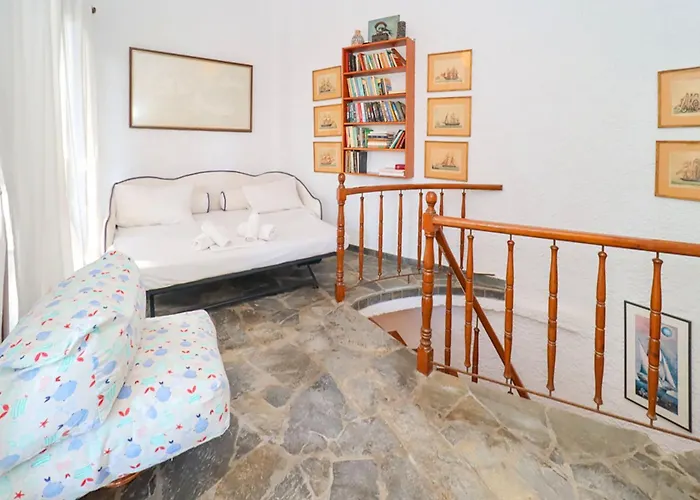 Сasa de vacaciones Spacious Maisonette On The Eu Blue Of In Sithonia, Greece Num1